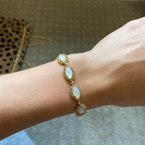 Kendra Scott bracelet